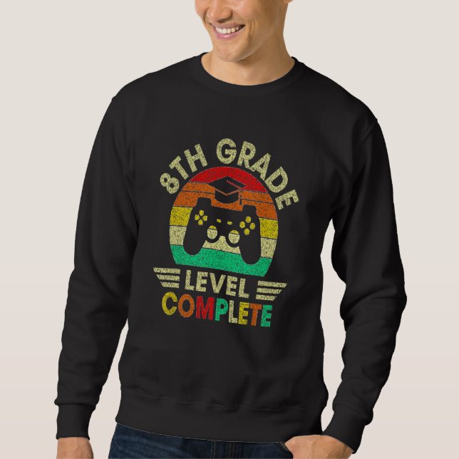 Abschlusslevel 8. Klasse Videospiele Te Sweatshirt (Vorderseite)