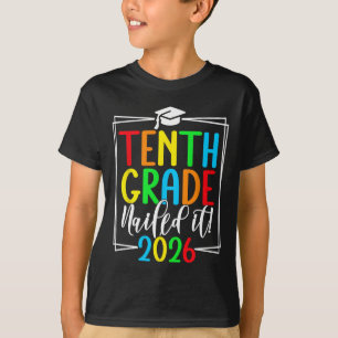 Absolvent der 10. Klasse 2026 Student im zweiten J T-Shirt