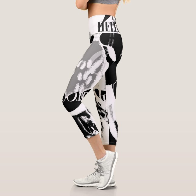 Abstract Black White Gray Capri Leggings (Links)