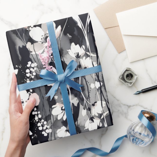  Abstract Blossoms — Monochrome Blush Chic Geschenkpapier (Schenken)