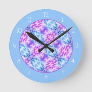 Abstract blue purple snowflake pattern blue border runde wanduhr