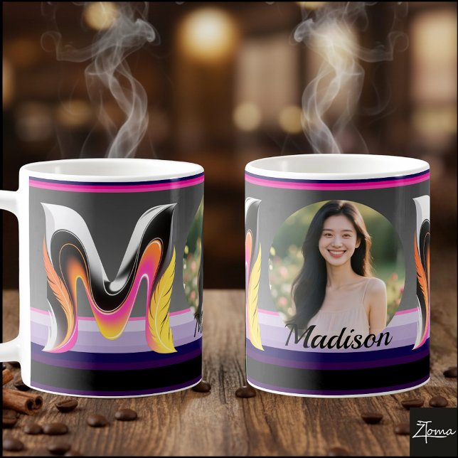 Abstract Fluid Letter M Neon Feather Kaffeetasse (This is a sample design. There are several models to choose from, with the name and color changed.
)