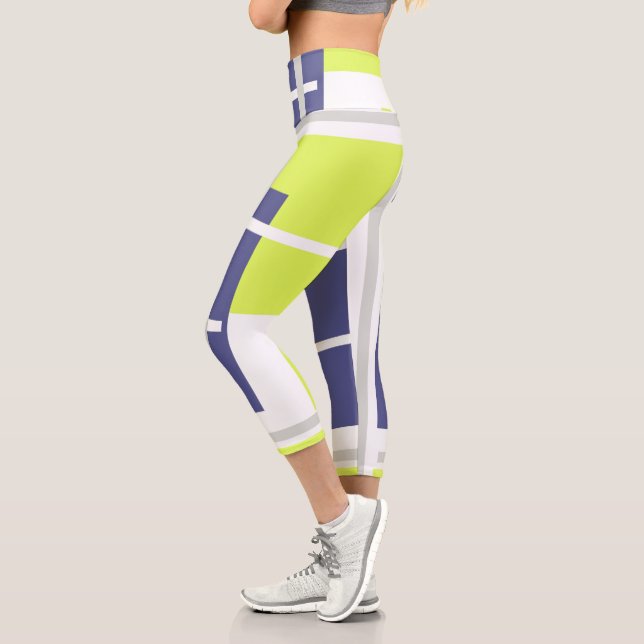 Abstrakt Art Lavender Capri Leggings (Links)