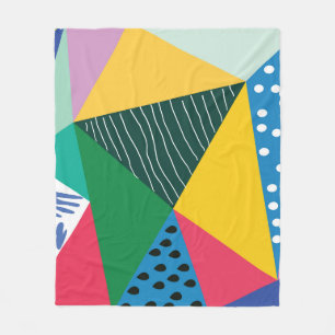 Abstrakt dreieckig: Geometrisches Vintages Dekor. Fleecedecke