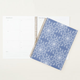 Abstrakt Lacy Fraktal Snowflake Pattern auf Blue Planer