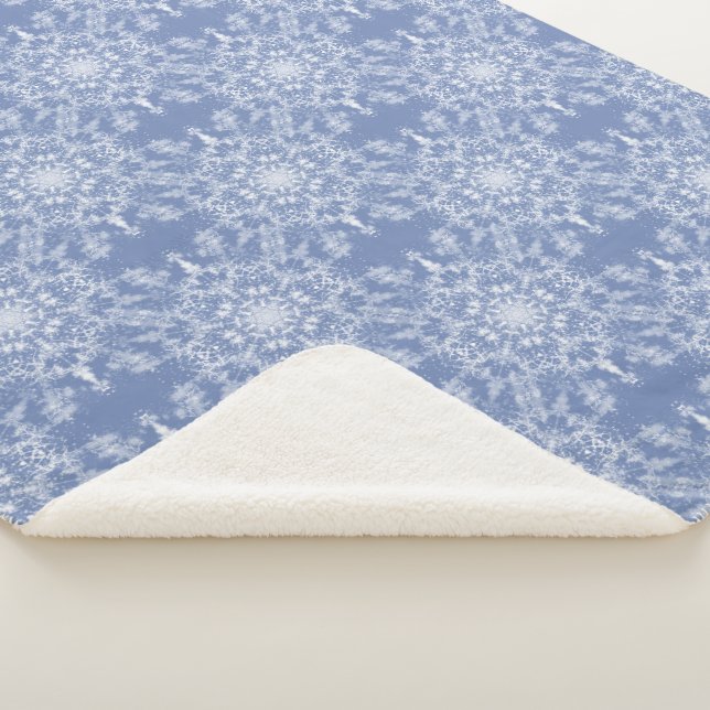Abstrakt Lacy Fraktal Snowflake Pattern auf Blue Sherpadecke (3/4)