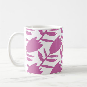 Abstrakt rosa Bluebell-Blume nahtlos auf Kaffeetasse