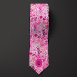 Abstrakt rosa Floral Monogramm Krawatte<br><div class="desc">Erhöhen Sie Ihre Hochzeitskleidung mit unserer Abstrakten Pink Floral Monogram Neck Tie. Das abstrakte Blumenmuster in Rosa ist einzigartig und raffiniert zugleich. Vervollständigen Sie Ihr Aussehen mit unseren koordinierenden Socken für ein poliertes Aussehen.</div>