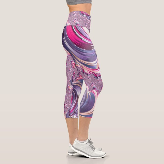 Abstrakt rosa Lila Fraktal Capri Leggings (Rechts)