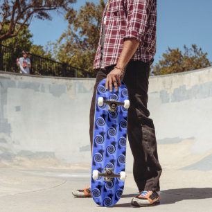 Abstrakte Adlerflügel Kunst Retro-Muster Skateboard
