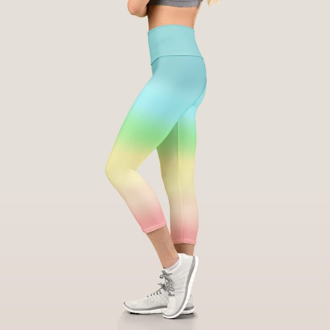 Abstrakte aquamarin-gelbe Rosa Pastellfarben Capri Leggings (Links)
