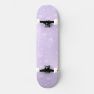 Abstrakte Blume in Lilac und Rosa Skateboard
