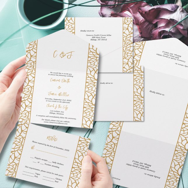 Abstrakte botanische Linie Foliage White & Aztec G All In One Einladung (Abstract Botanical Line Foliage White & Aztec Gold All In One Invitation)