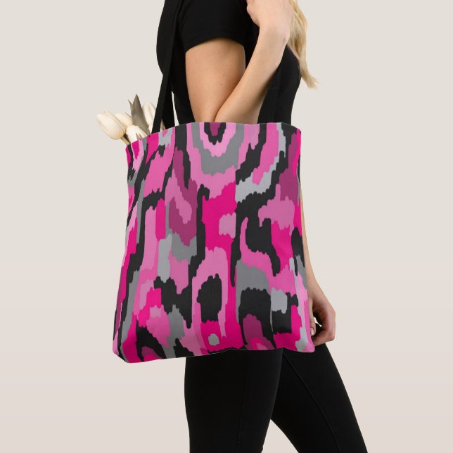 Abstrakte Druckfarben in Rosa und Schwarz (Von Nahem)