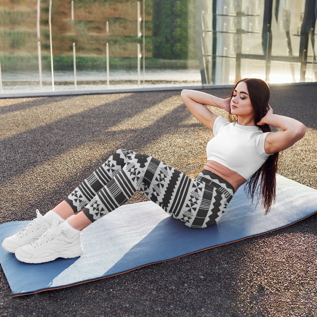 Abstrakte ethnische Aztec Capri Leggings (Von Creator hochgeladen)