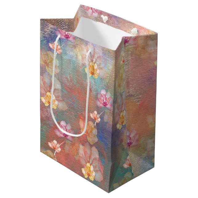Abstrakte Farbe und Blume Mittlere Geschenktüte (Vorderseite Schrägansicht)