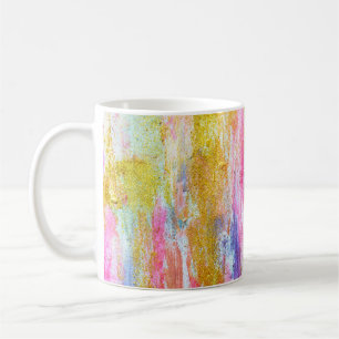Abstrakte Farbflüsse an der Wand. Moderner Text Kaffeetasse