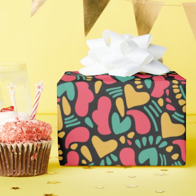 Abstrakte Formen, rosa Herzen Geschenkpapier (Geburtstagsparty)