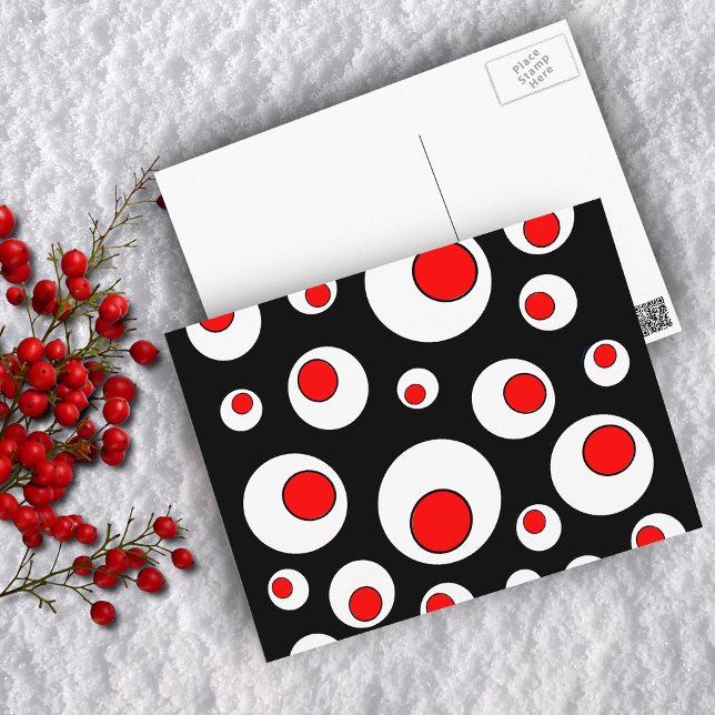 Abstrakte geometrische Coole Kreise Postkarte (Geometric abstract design of bright bold red circles in white circles on black postcard.)