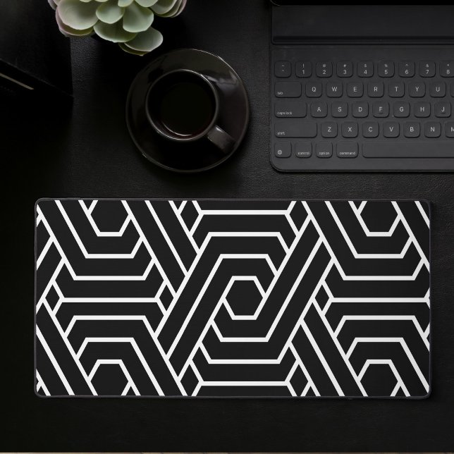 Abstrakte geometrische Gaming-Schreibtischmatte in Schreibtischunterlage (Large desk mat with black and white abstract geometric pattern, full desk mouse pad)