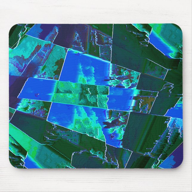 Abstrakte grüne Weideflächen und blauer Himmel, ei Mousepad (Vorne)