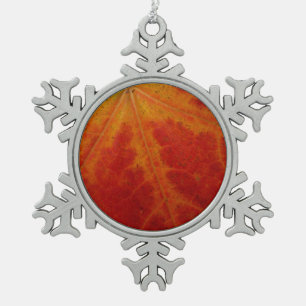 Abstrakte Herbstfotografie aus dem Ahornleaf Schneeflocken Zinn-Ornament