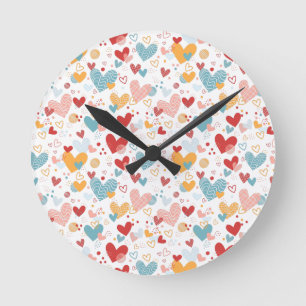 Abstrakte Herzmuster werfen Kissen Runde Wanduhr