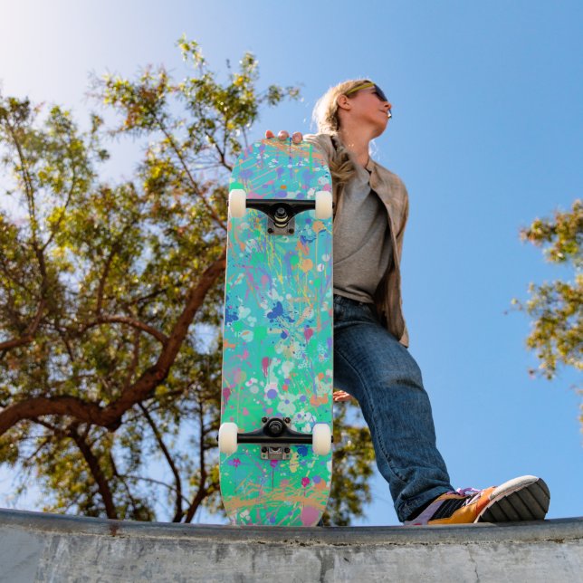 Abstrakte Kunst: Kleine Meerestiere  Skateboard (Außenbereich 1)