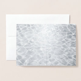 Abstrakte Lichtreflektionen auf Silberwasser Folienkarte