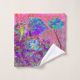 Abstrakte Lila und Blue Hydrangea mit Magenta Waschlappen