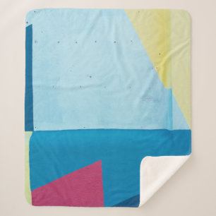 Abstrakte Malerei in Blau, Rot, Rosa und Gelb Sherpadecke