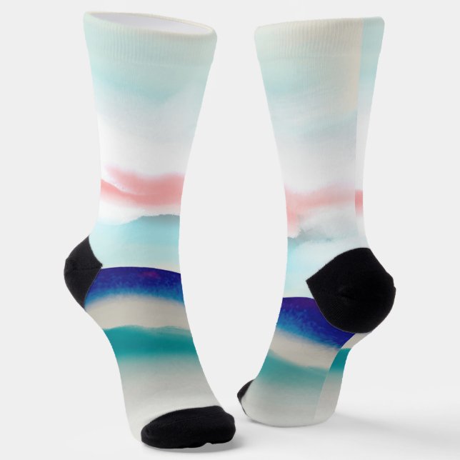 Abstrakte Malerei in Sky und Navy Blue Red Socken (Gewinkelt)