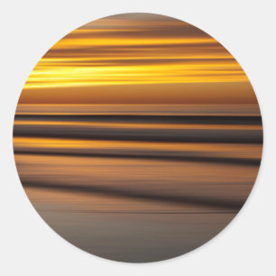 Abstrakte Meereslandschaft bei Sonnenuntergang, CA Runder Aufkleber