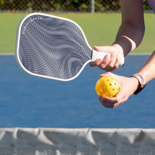 Abstrakte, moderne, geschmolzene Silbermöbel Pickleball Schläger (InSitu)