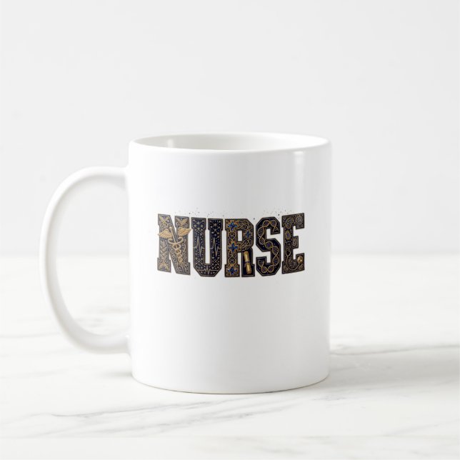 Abstrakte Muster in fetter 'NURSE'-Typografie Kaffeetasse (Links)