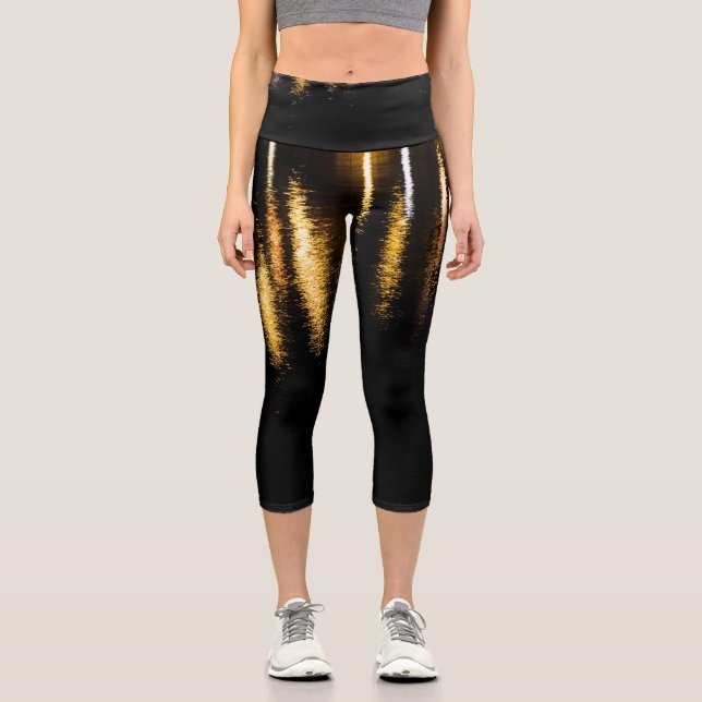 Abstrakte Nachtlichter Meerglanz-Reflexion Capri Leggings (Vorderseite)