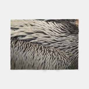 Abstrakte Naturfotografie von Pelikanfedern Fleecedecke