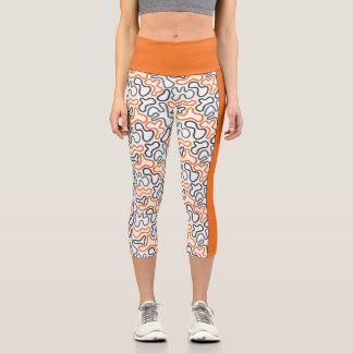 Abstrakte organische Linie weiß orange Leidenschaf Capri Leggings