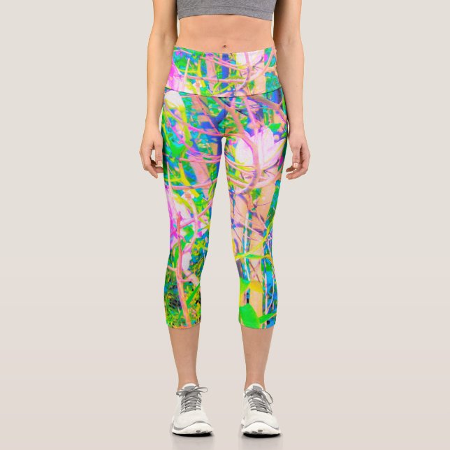 Abstrakte orientalische Lilien in meinem Rubio-Gar Capri Leggings (Vorderseite)