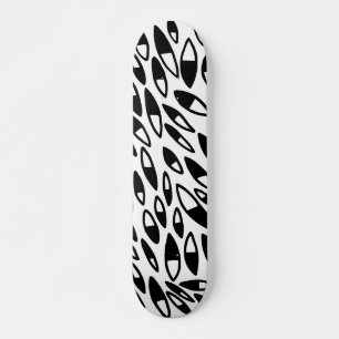 Abstrakte Petals - Schwarz auf Holz Skateboard