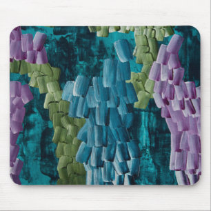 Abstrakte Pinselstriche in Blau, Grün und Lila Mousepad