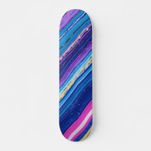 Abstrakte rosa, blaue, gelbe und weiße Streifen Skateboard