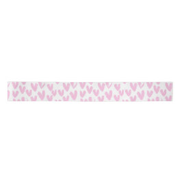 Abstrakte rosa Herzen auf Weiß Satinband