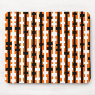 Abstrakte Spalten - Schwarz und Weiß auf Orange Mousepad