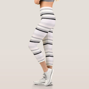 Abstrakte Streifen Schwarz, Weiß und Grün Capri Leggings