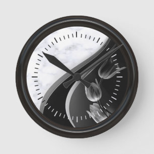 Abstrakte Tulips aus weißem Marmor Runde Wanduhr
