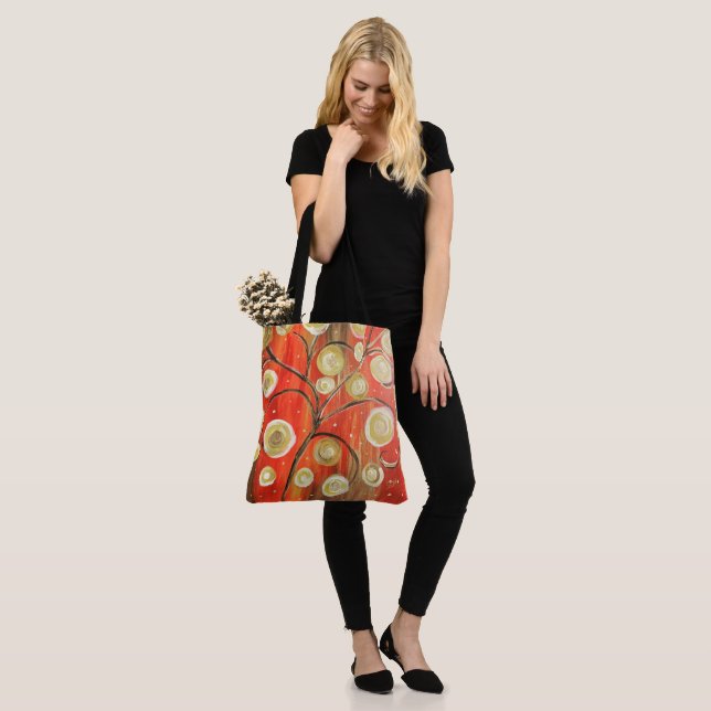 Abstrakte überdruckte Tasche (Am Model)