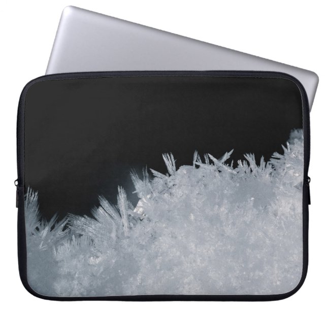 Abstrakte, weiße und blaue Malerei Laptopschutzhülle (Vorderseite)