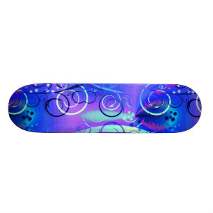 Abstrakter Blumenstrudel-blaue lila Girly Skateboard