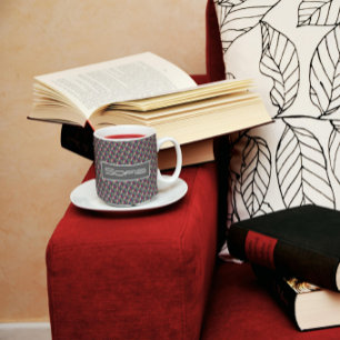 Abstrakter Dreieckmustername grau Zweifarbige Tasse